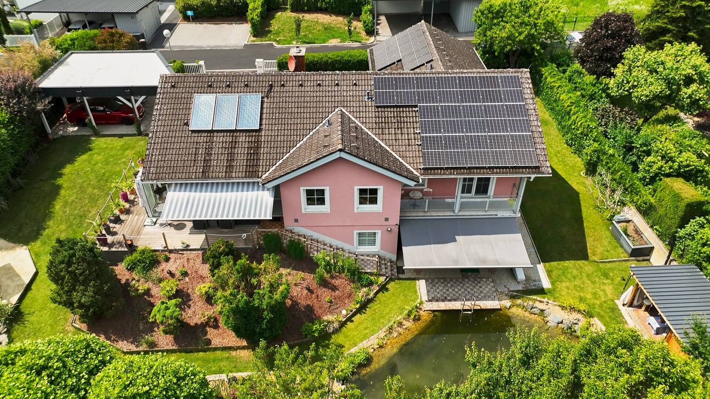 Großzügiges Traum - Haus in Fürstenfeld mit Wunderschönen Garten, Badeteich & vieles mehr