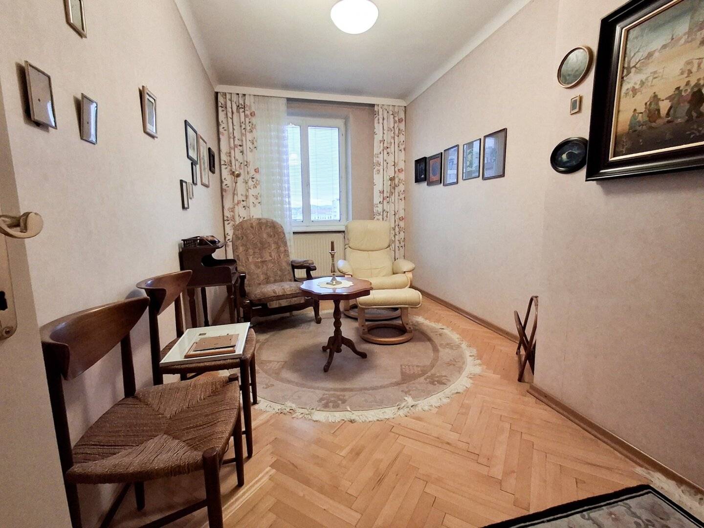 Urbaner Wohnkomfort mit Weitblick – 3 Zimmer im 5. Liftstock (ca. 80 m²)