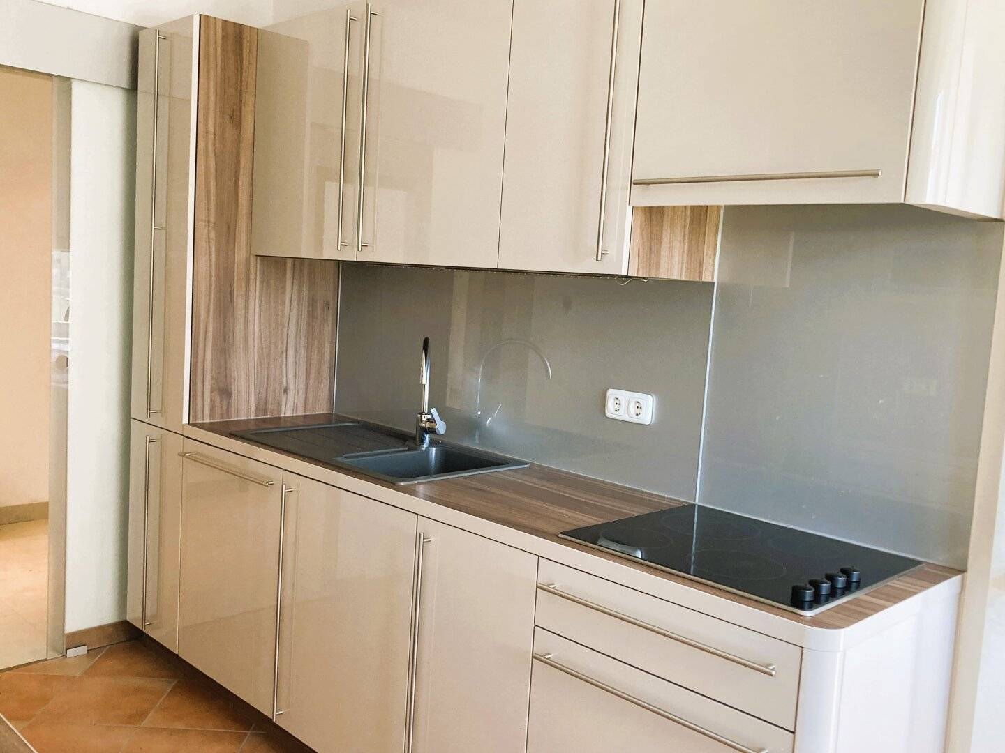 4-ZIMMER-WOHNUNG mit BALKON  -  ruhige & zentrumsnahe Lage