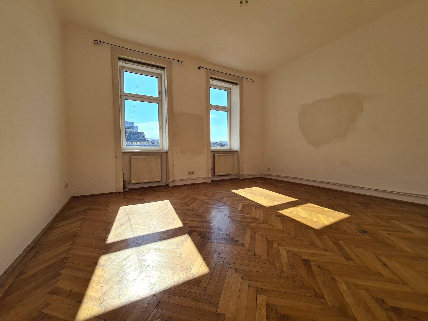 Altbau Sanierungstraum | 4-6 Zimmer | Ganze Etage