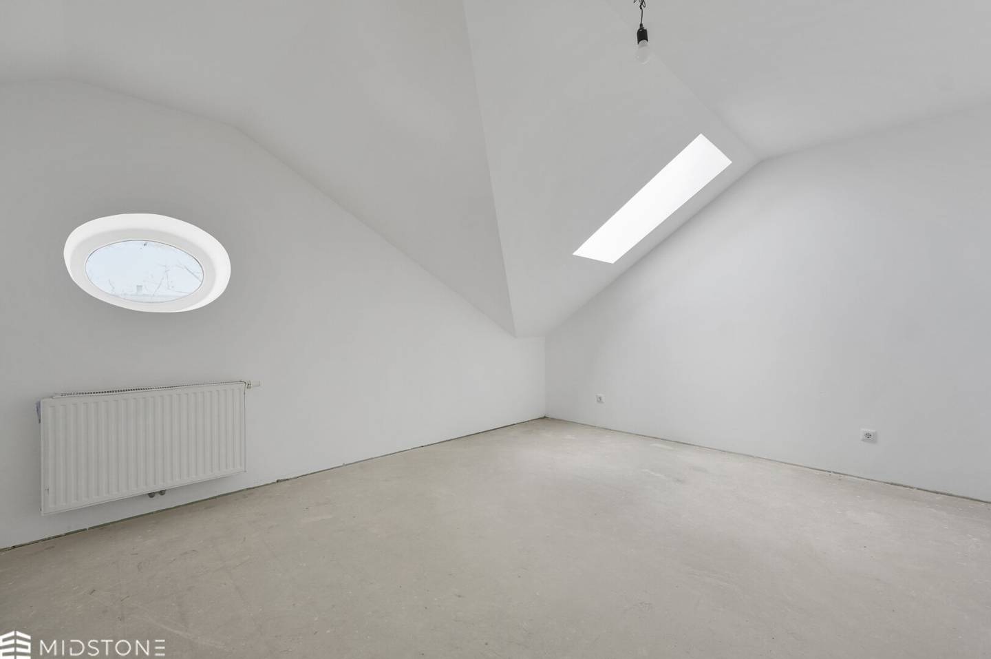 Dachgeschoss Maisonette mit zwei Terrassen und Weitblick, enormes Potenzial in Wien Liesing