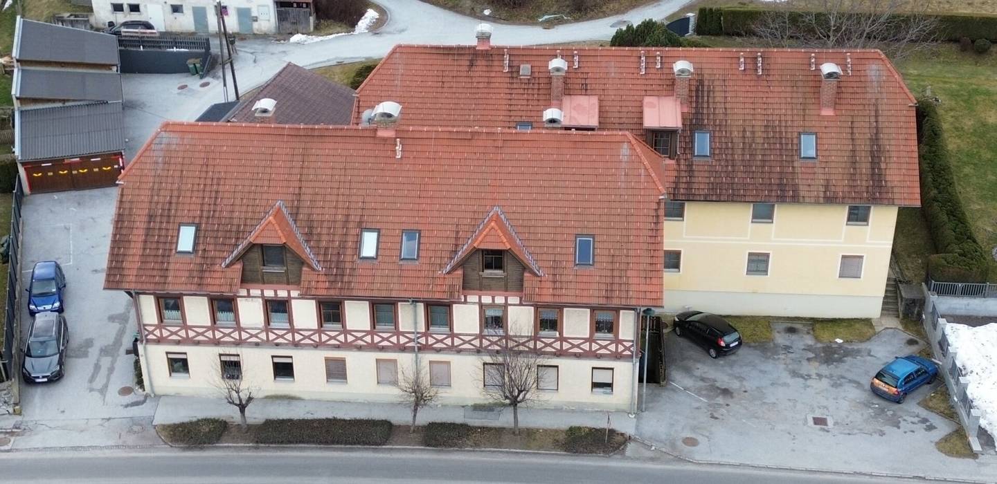 Gepflegtes Zinshaus mit 15 Wohneinheiten