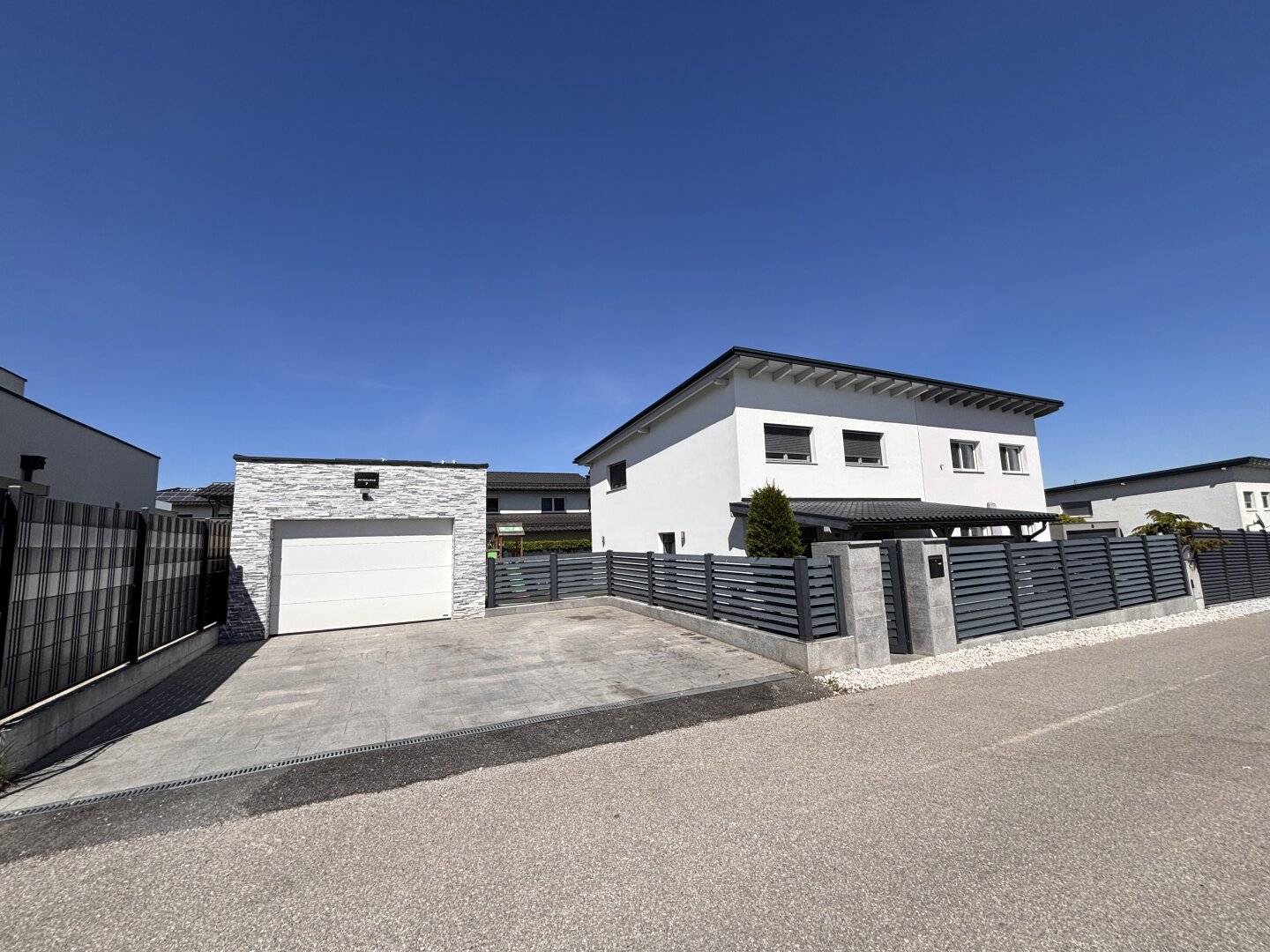 Neuwertige Doppelhaushälfte 🏡🛋️