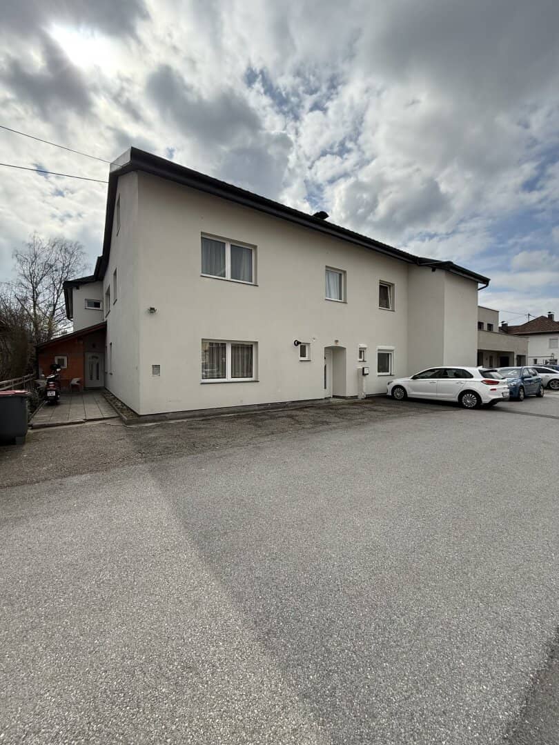 Großzügiges Wohnhaus in zentraler Lage