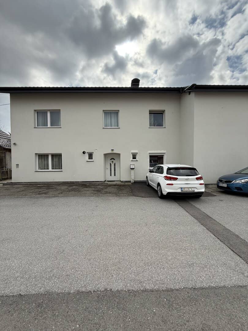 Großzügiges Wohnhaus in zentraler Lage