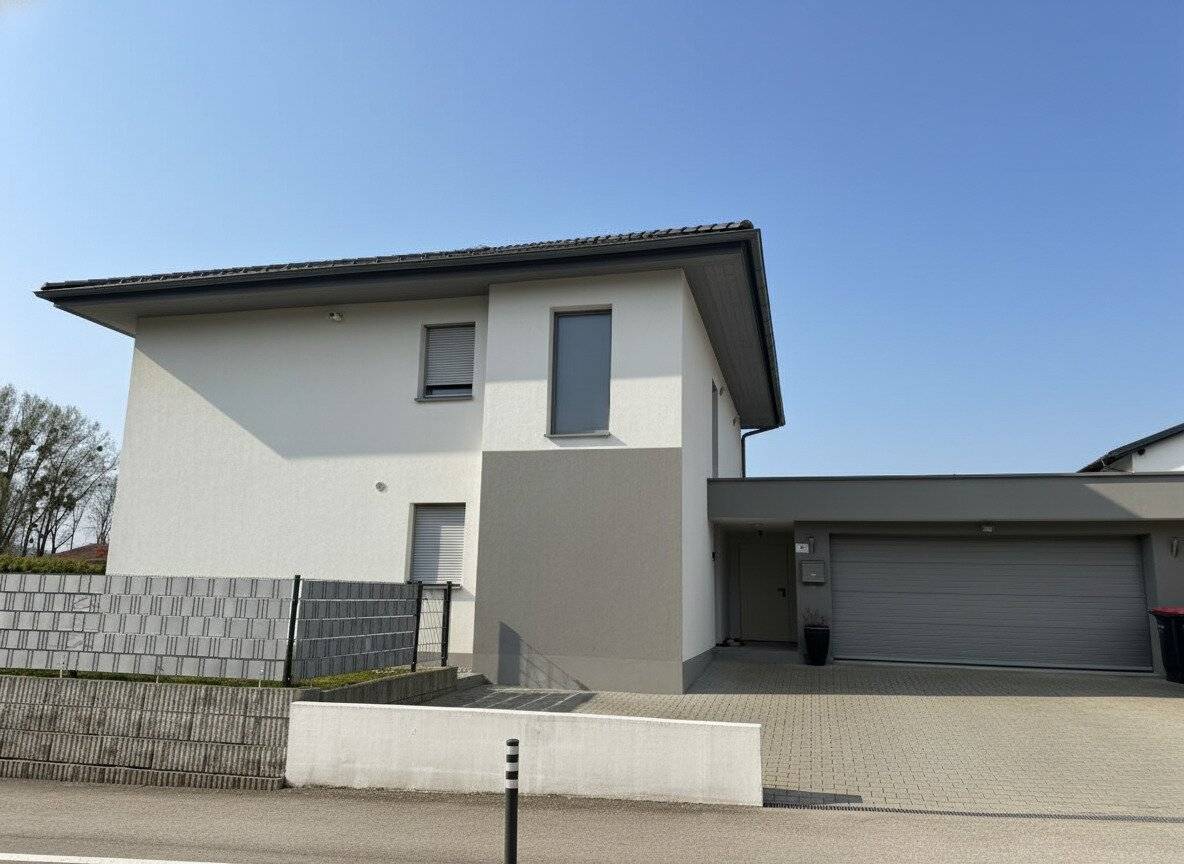 Modernes Ein- bis Zweifamilienhaus