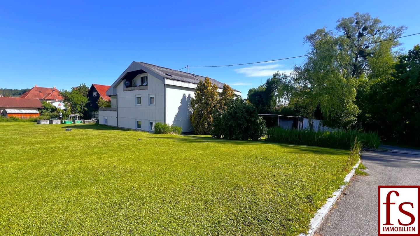 GROSSES WOHN- / GESCHÄFTSHAUS mit angebauter Halle