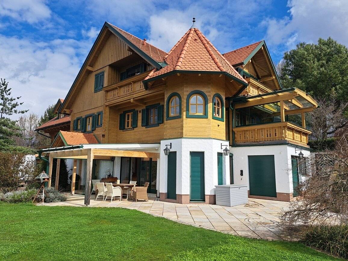 Exklusiver Landsitz in herrlicher Aussichtslage
