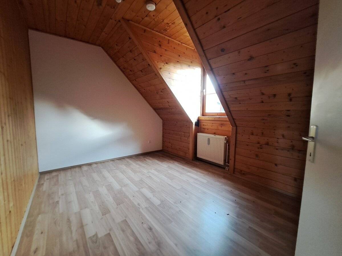 Solide Wohnung mit sehr guter Infrastruktur