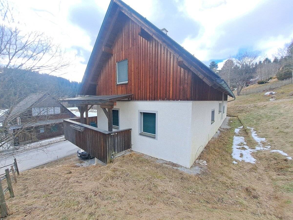 Traumhaftes Ferienhaus mit 2 Wohneinheiten am Packer Stausee