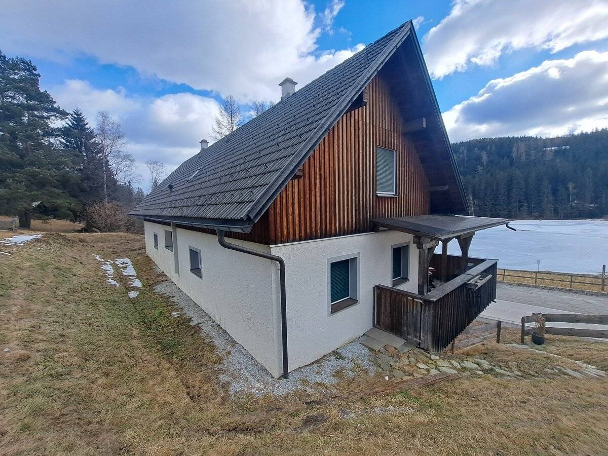 Traumhaftes Ferienhaus mit 2 Wohneinheiten am Packer Stausee