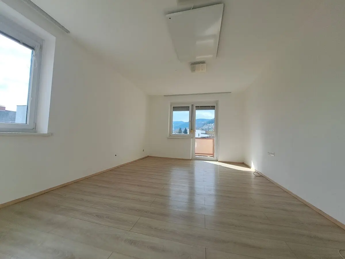 Charmante 3-Zi Wohnung mit Balkon und barrierefreiem Zugang