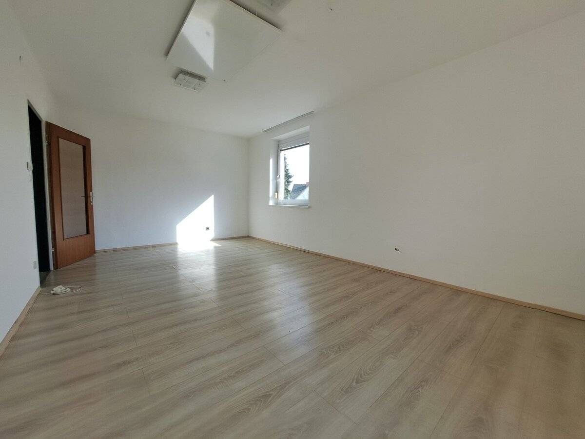 Charmante 3-Zi Wohnung mit Balkon und barrierefreiem Zugang