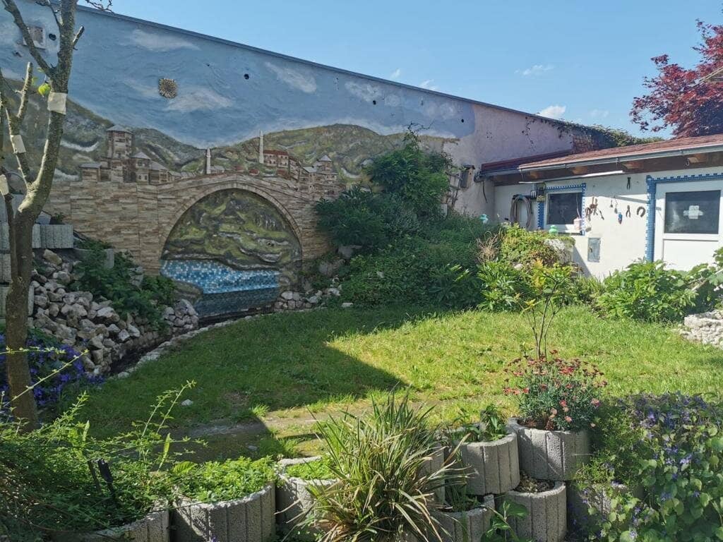 Mehrfamilienhaus mit drei Wohneinheiten in zentraler Lage