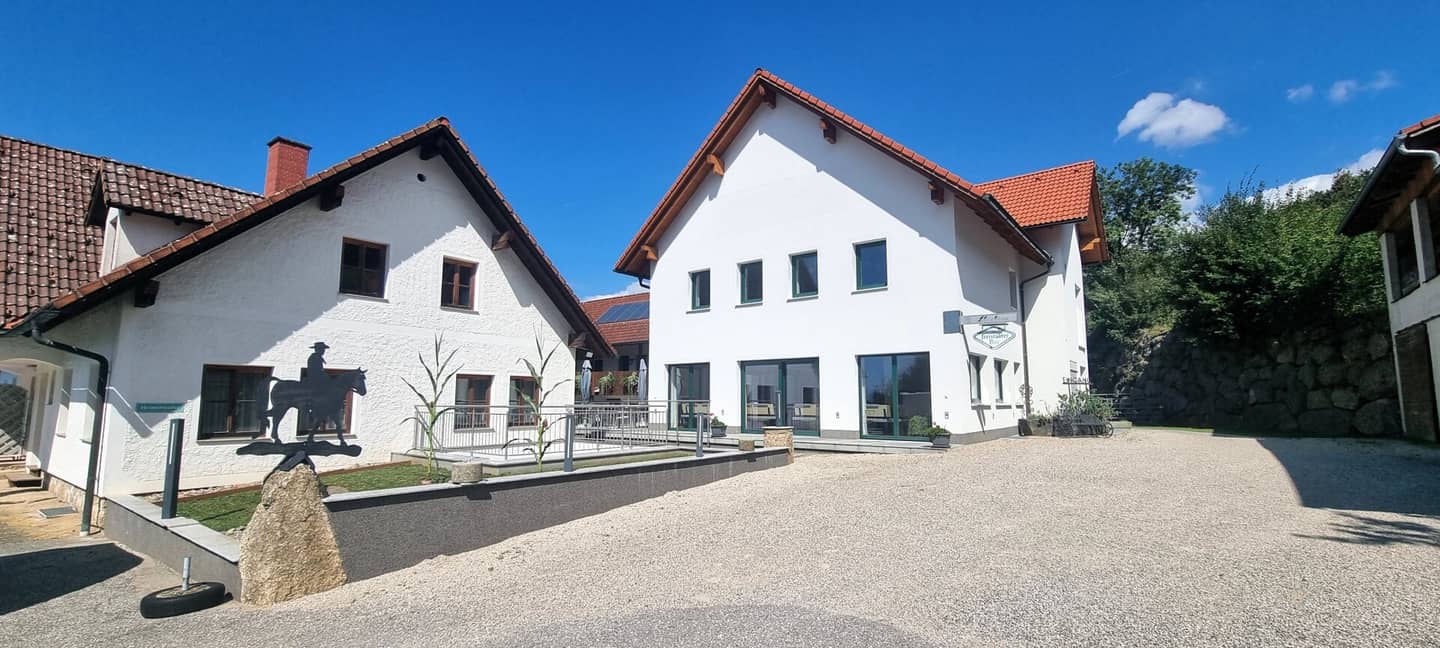 Traumanwesen für Pferdeliebhaber in Alleinlage mit ca. 13 ha  - Wanderreiten im Pferdereich Mühlviertler Alm !!