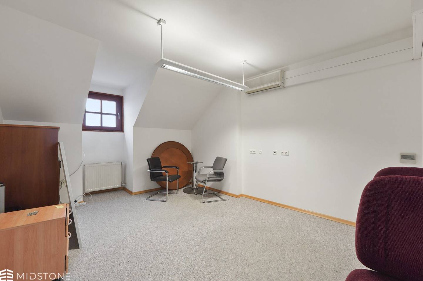 Zentrale Büro- oder Praxisfläche mit drei Räumen in Toplage von Horn
