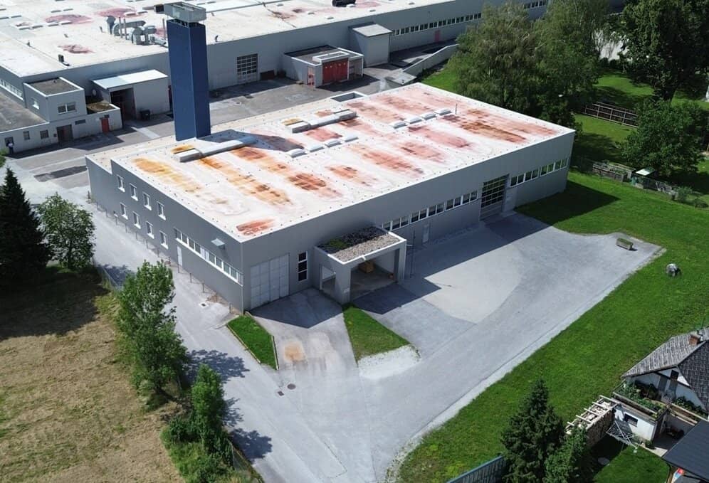 Top-Industrie- oder Gewerbehalle mit dazugehörigem Bürotrakt für diverse Nutzungen