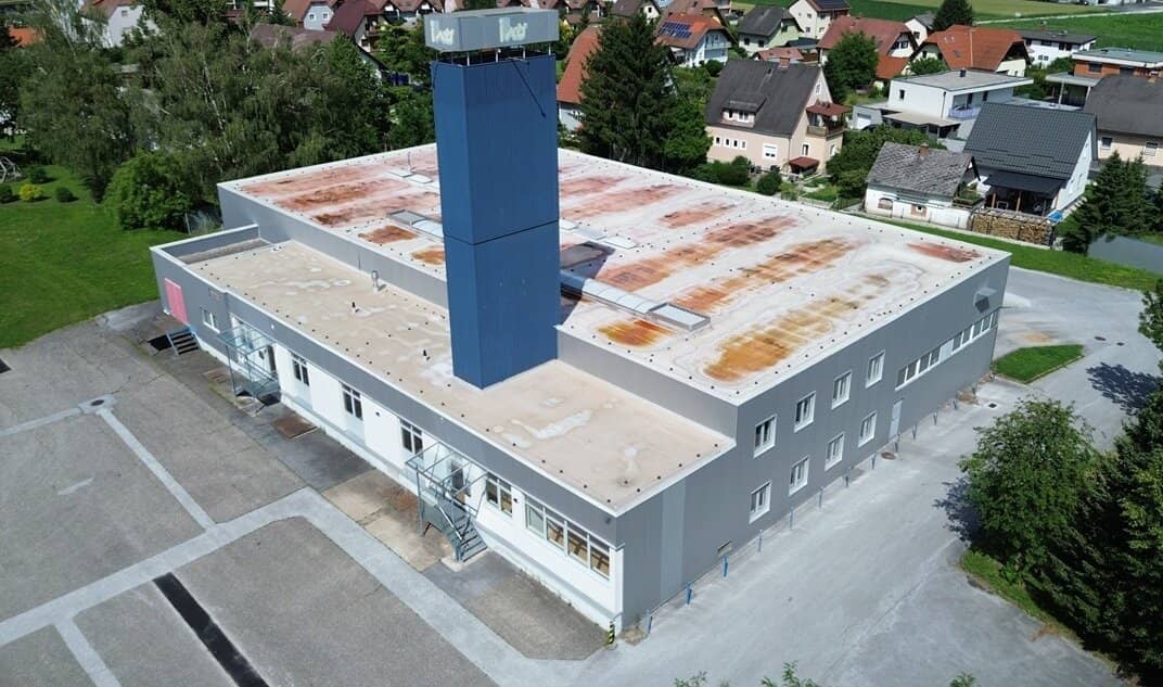 Top-Industrie- oder Gewerbehalle mit dazugehörigem Bürotrakt für diverse Nutzungen