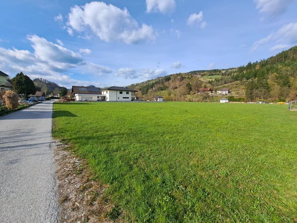 Perfekte Lage für Ihr Traumhaus: Baugrundstück in Bärnbach, Steiermark - 1080m² Fläche