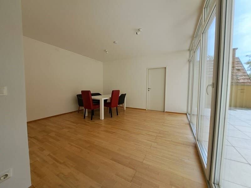 Sehr gut vermietete 4-Zimmer-Erdgeschosswohnung mit großer Terrasse