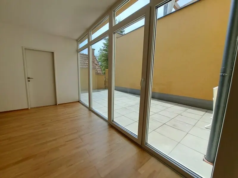 Sehr gut vermietete 4-Zimmer-Erdgeschosswohnung mit großer Terrasse