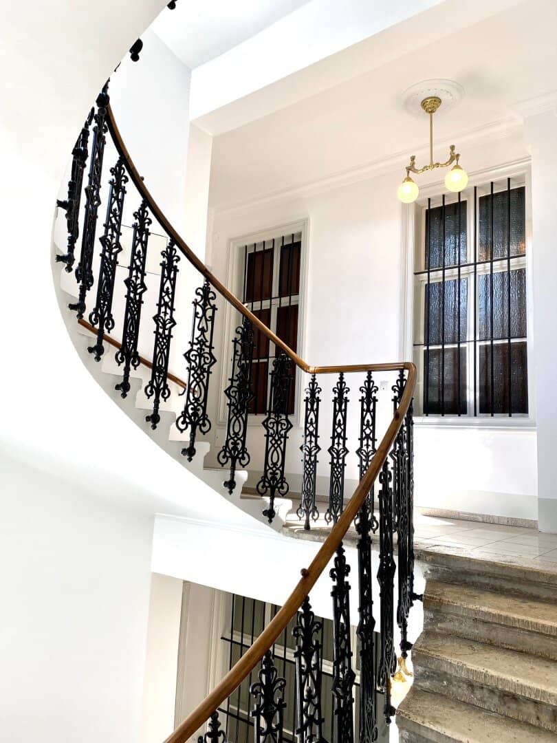 Apartment in old building near Naschmarkt balcony