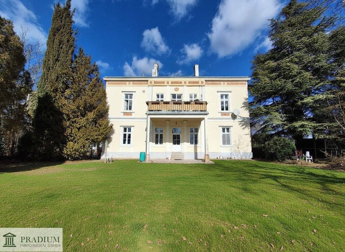 Sommer in der Villa - 300m² Wohnfläche - 1.500m² Garten