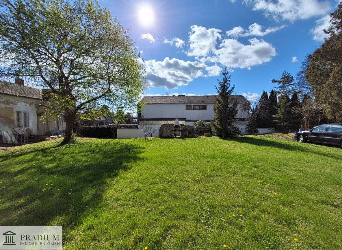 Sommer in der Villa - 300m² Wohnfläche - 1.500m² Garten
