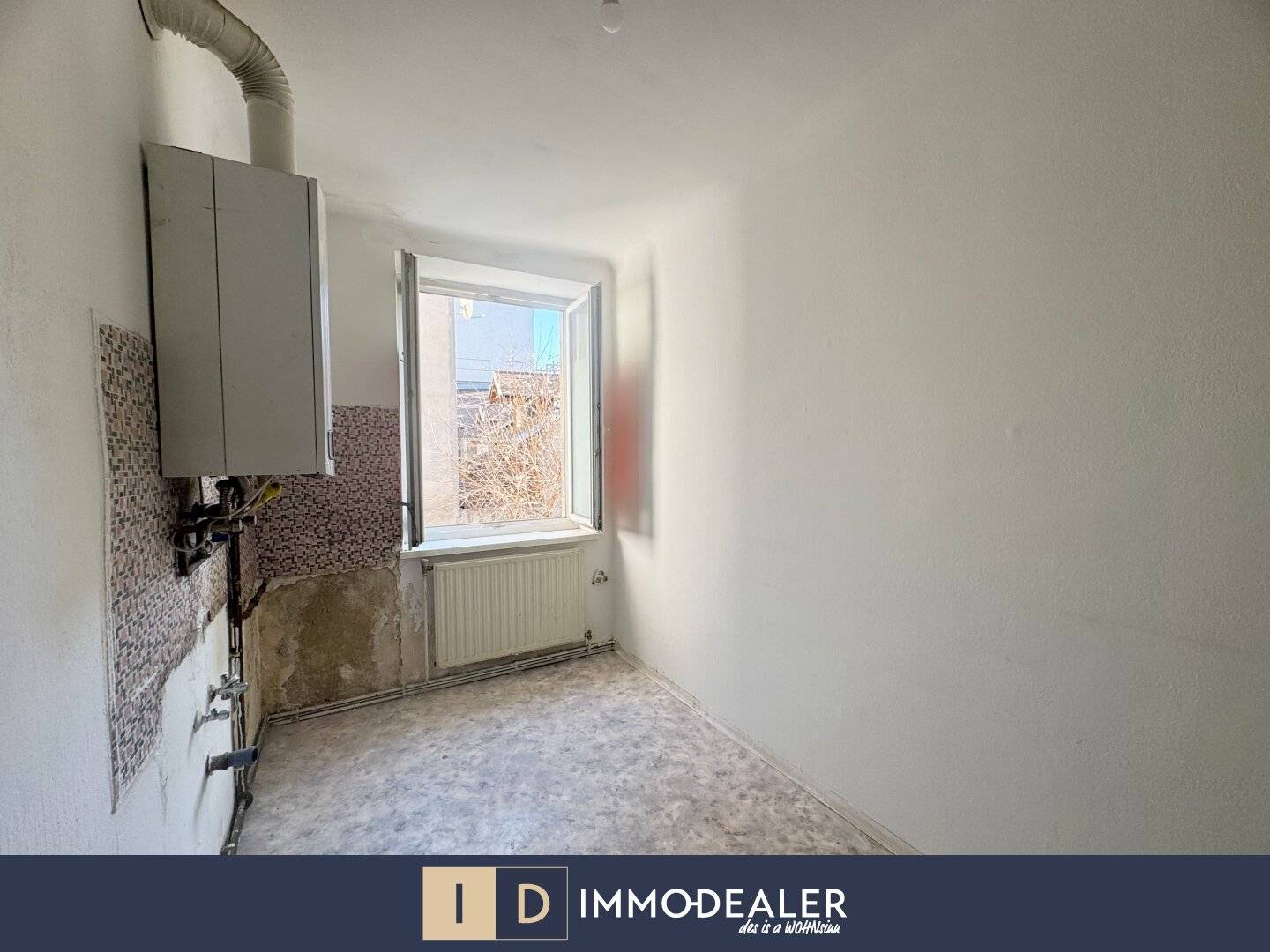 ** ATTRAKTIVES SANIERUNGS JUWEL - INNENHOFSEITIG AUSGERICHTET - NEUBAU **