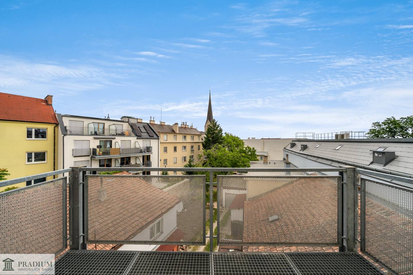 Komplett 2026 sanierte Dachgeschosswohnung in Brunn am Gebirge – sofort bezugsfertig