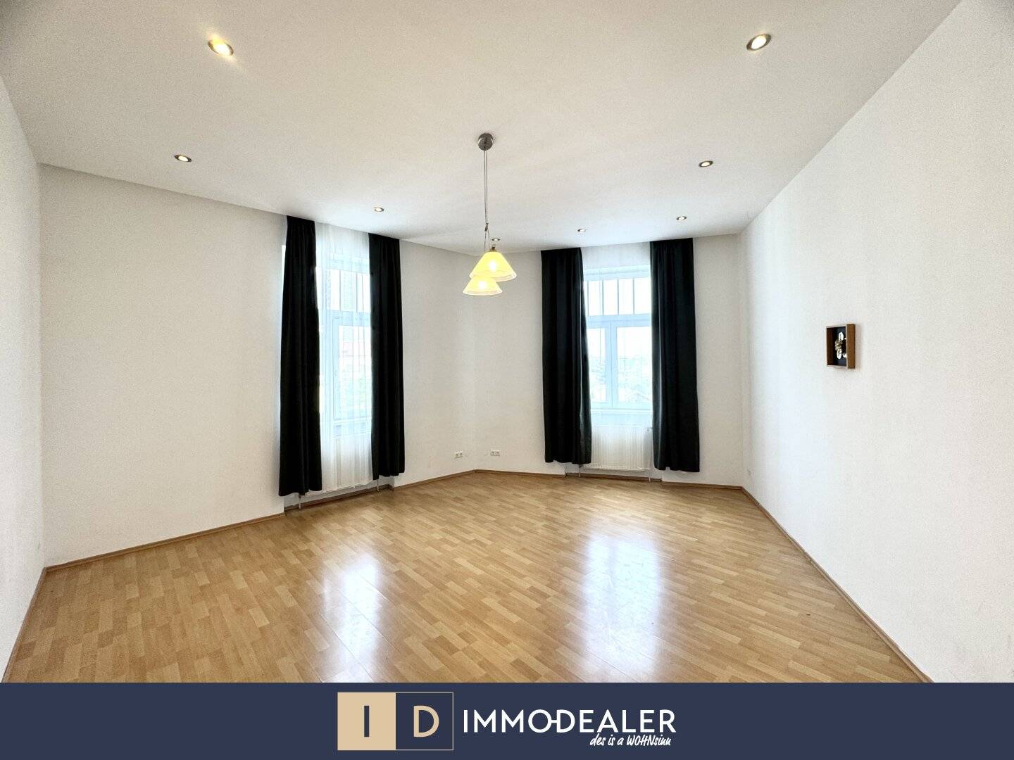 ** EXKLUSIVE - CHARMANTE - ALTBAUWOHNUNG MIT LIFT & GEGLIEDERTER FASSADE - WIENER ALTBAUCHARME **