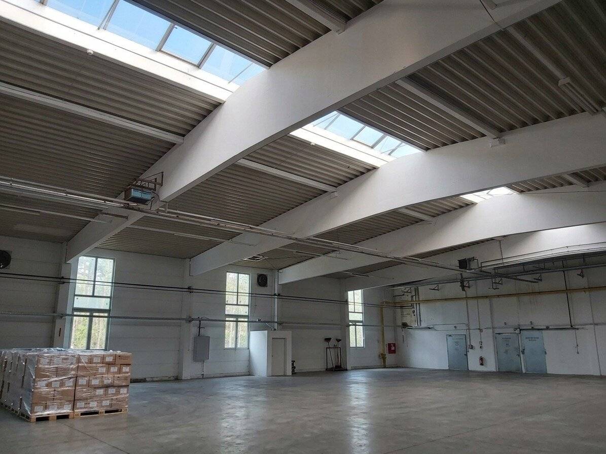 Leere Halle für Eigennutzer in Weikersdorf - 8 Minuten entfernt vom Zentrum St. Pölten