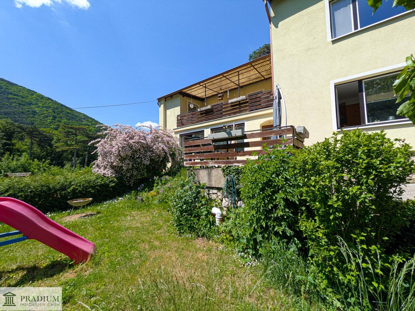 Sommerfrische - Perfektes 3-Parteienhaus mit 2 Terrassen und 7 Zimmer