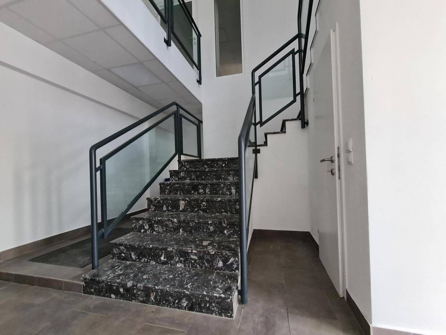 Büro im Gewerbegebiet, 8 Minuten zum Zentrum von Wiener Neustadt