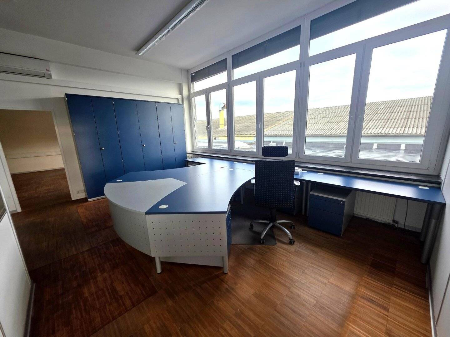 Lichtdurchflutete Büroflächen