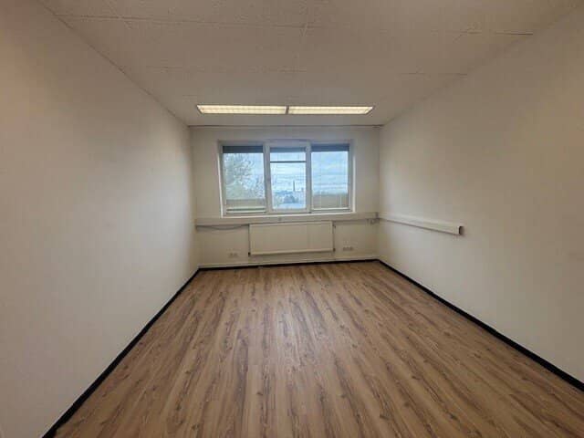 1st MONTH FREE! - Affordable small offices near Strebersdorf