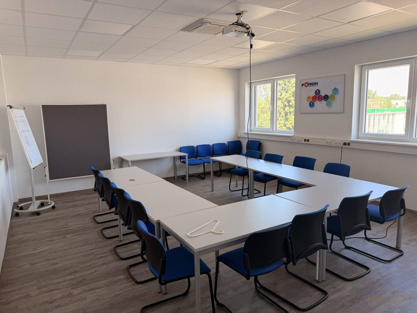 Modernes Bürofläche I 128m² I Klima I Parkplatz I Küche