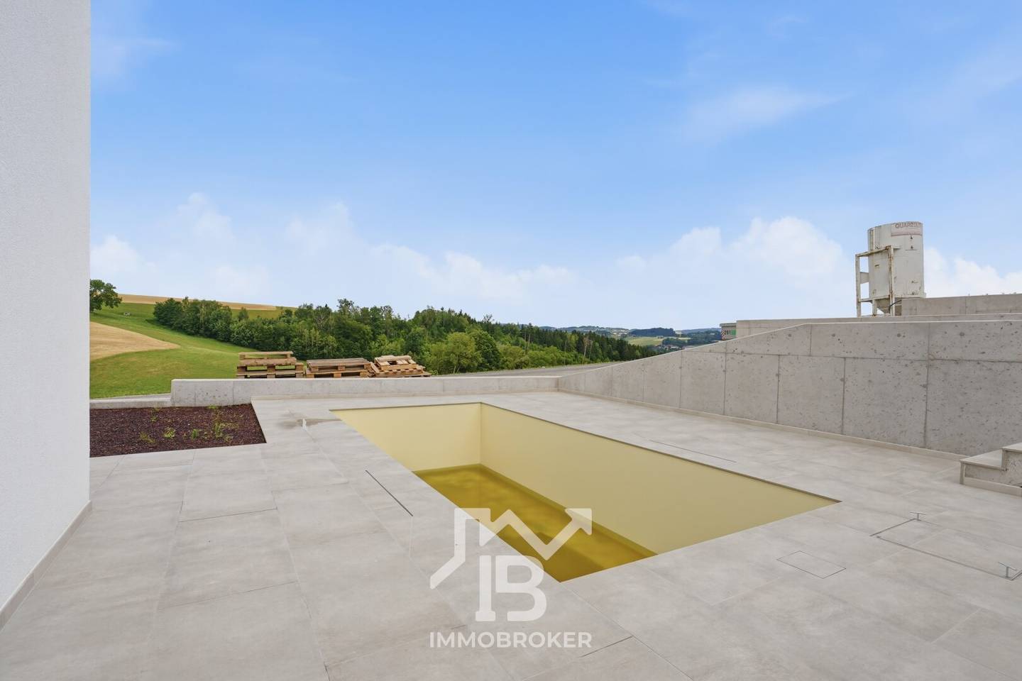 Luxuriöser Neubau in Bestlage – Pool, Doppelgarage & hochwertige Ausstattung