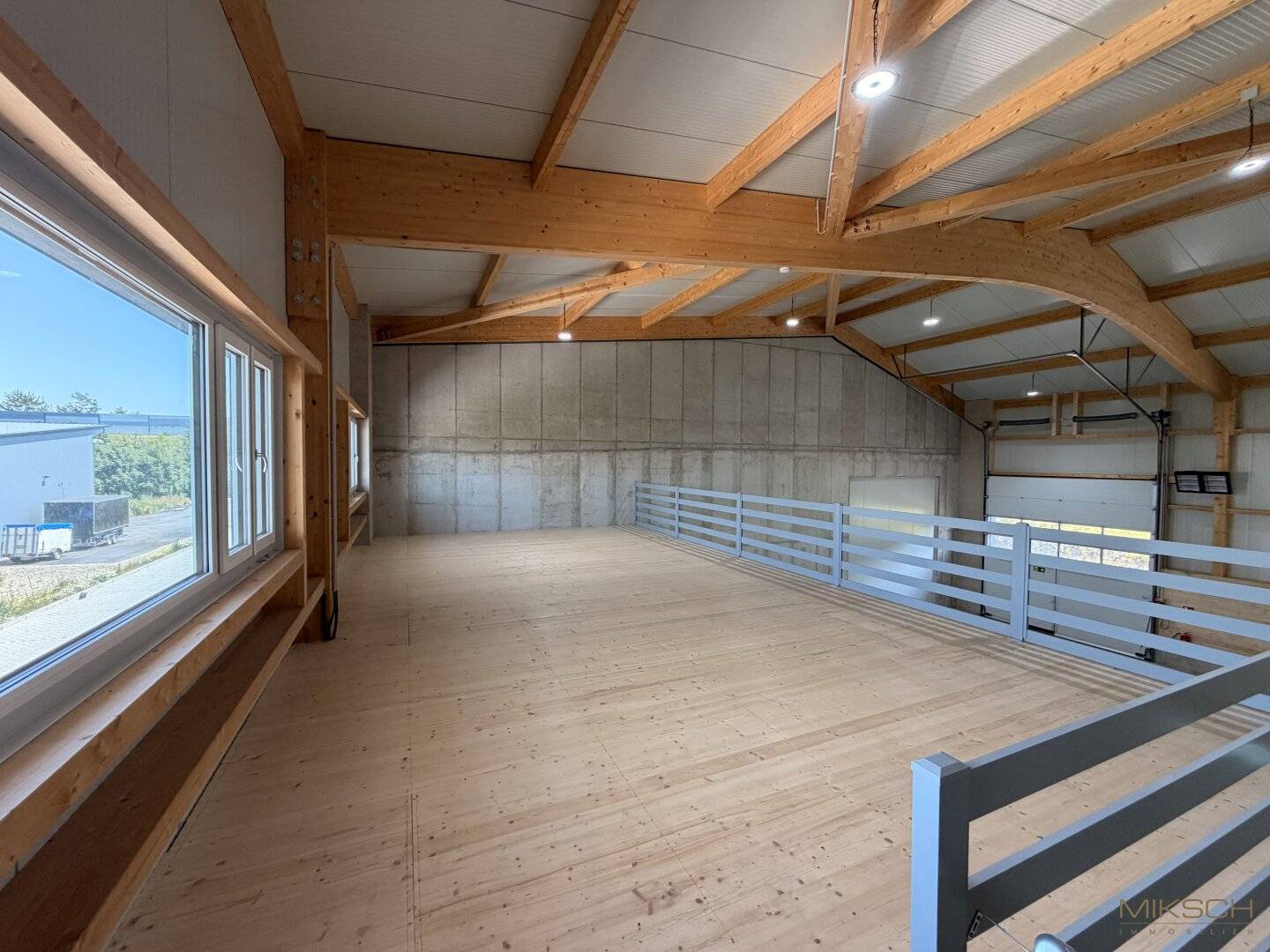 Moderne Halle in St. Pölten I 284,23 m² I Erstbezug I vielseitig nutzbar I eigene Stellplätze