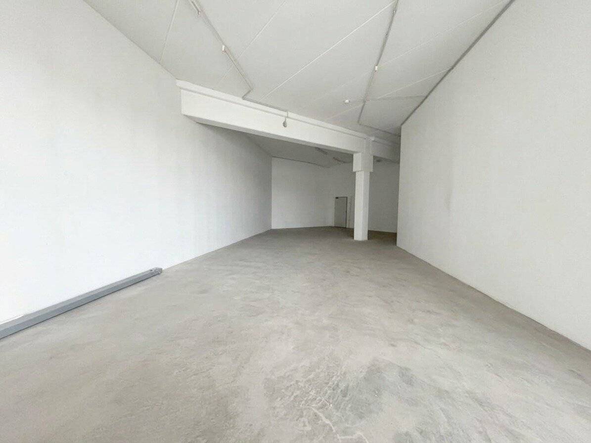143 m² Lagerfläche im Fachmarktzentrum