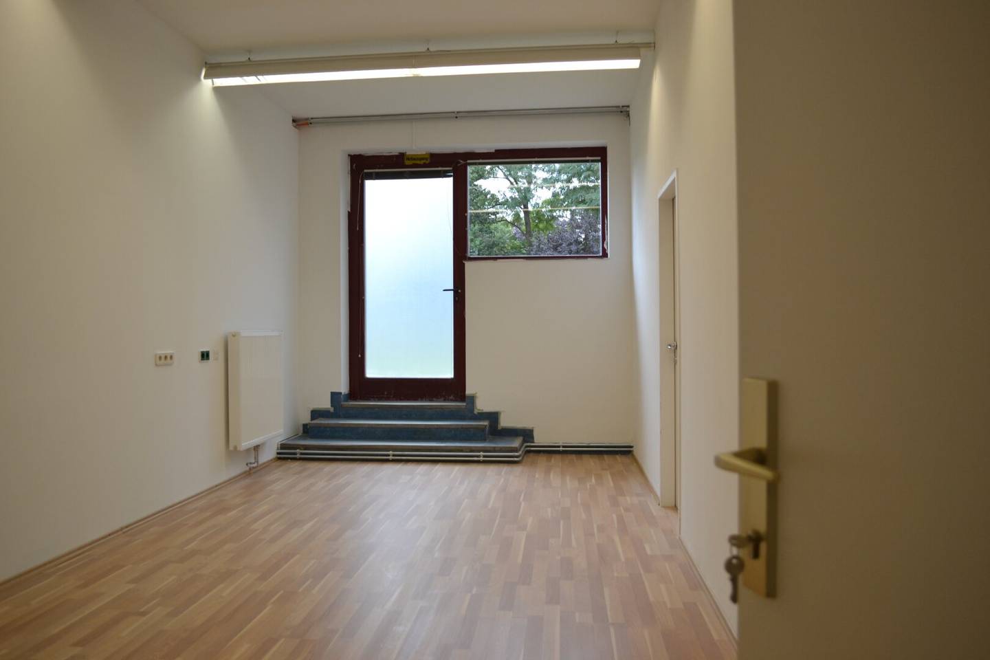 Kleinbüro mit Schaufenster!