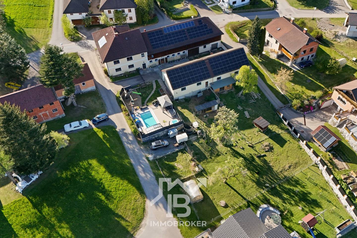Exklusives Landanwesen mit vielseitigen Nutzungsmöglichkeiten – Wohnen, Arbeiten & Tierhaltung in absoluter Ruhelage