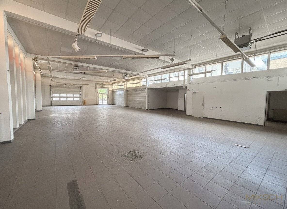 Lager I St. Pölten I 401m² I Tor I nähe Bahnhof