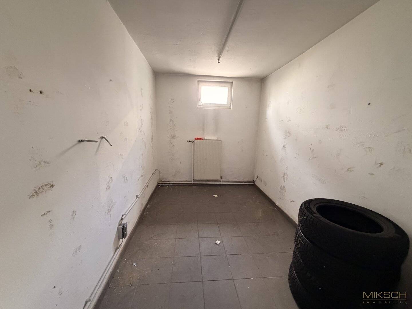 Lager I St. Pölten I 401m² I Tor I nähe Bahnhof