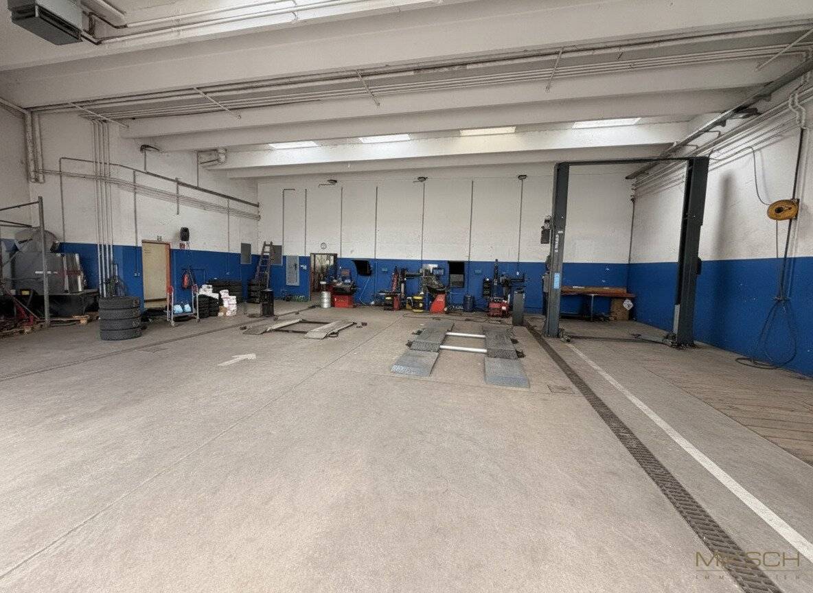 Werkstatt I ca. 700m² I St. Pölten I Lager I Reifenaufzug I 3 Hebebühnen