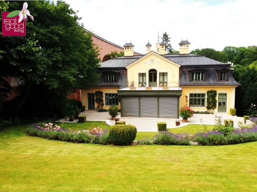 Prestige-Villa in Wien-Mauer ++ 15 Zimmer, ca. 600 m² Wohn-Nutzfläche, 3.700 m² Garten, Pool & vielseitige Nutzung für Wohnen/Büro
