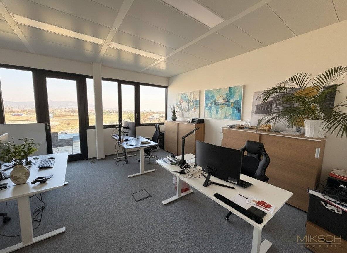 Modernes Büro in 2540 Bad Vöslau I 280m² I Terrasse I Lift I  nähe Autobahn & Wien I E Ladestationen