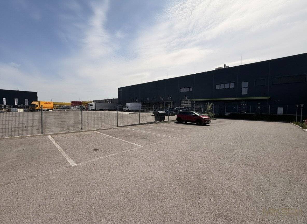 Moderne Bürofläche I ca. 250m² I direkt neben Flughafen Wien I PKW Stellplätze am Grundstück I