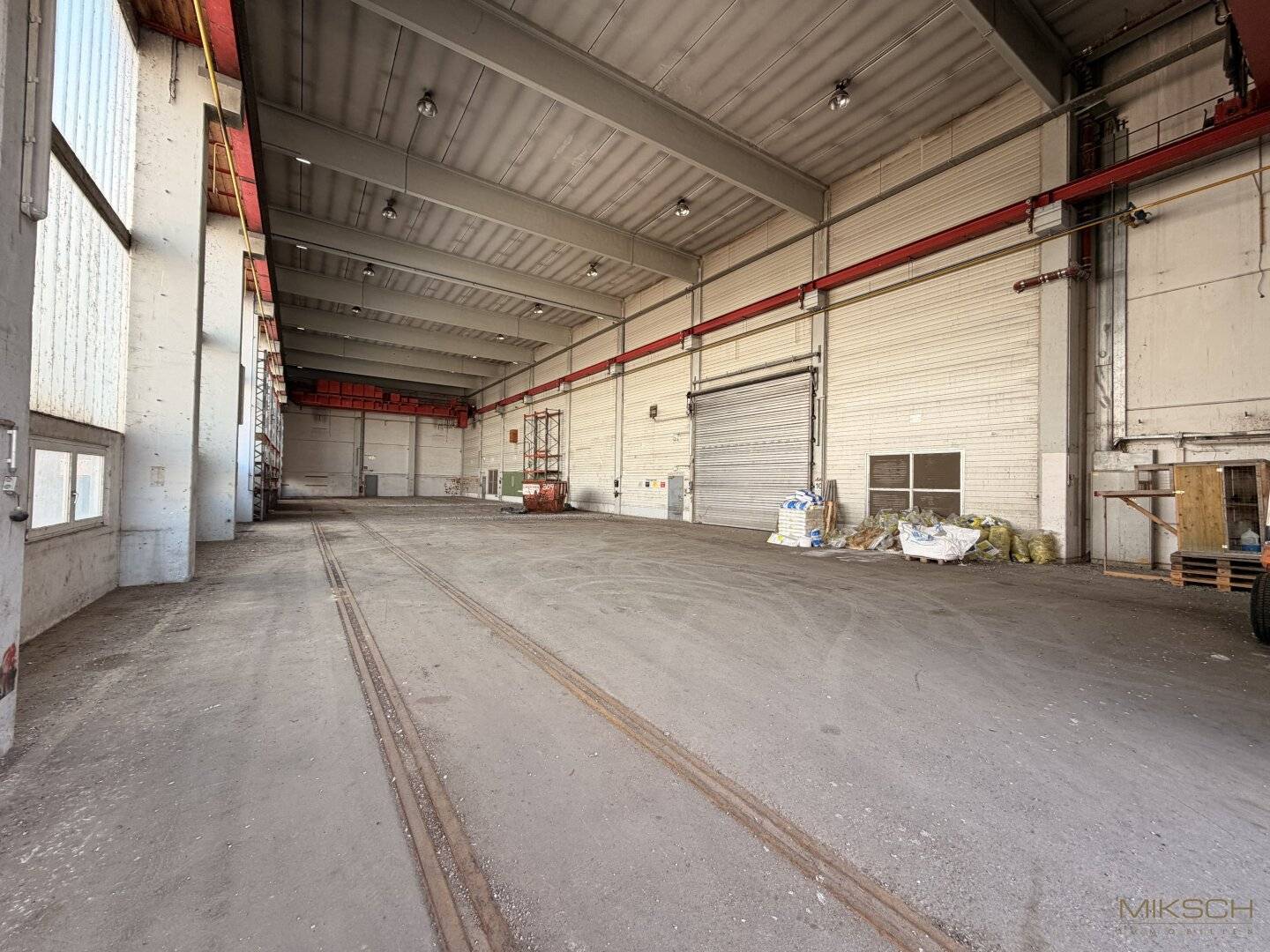 Industriehalle / Lager I 915m² I in St. Pölten I nähe Autobahn und Bahnhof