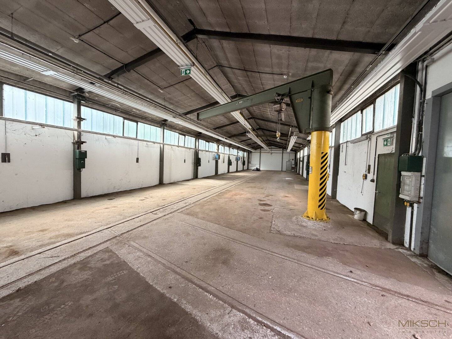 Industriehalle 440 m² I mit Kran I in St. Pölten I Nähe Autobahn und Bahnhof